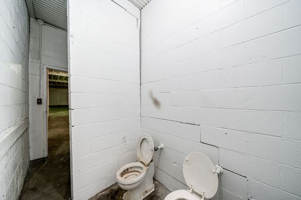 221 W Bockman Way, Sparta, TN 38583
